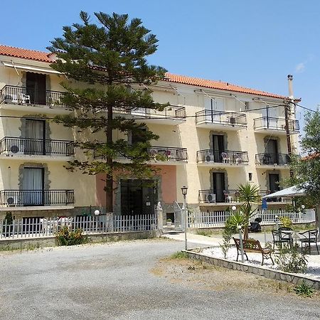 Hotel Argiropouloi à Parálion Ástros Extérieur photo
