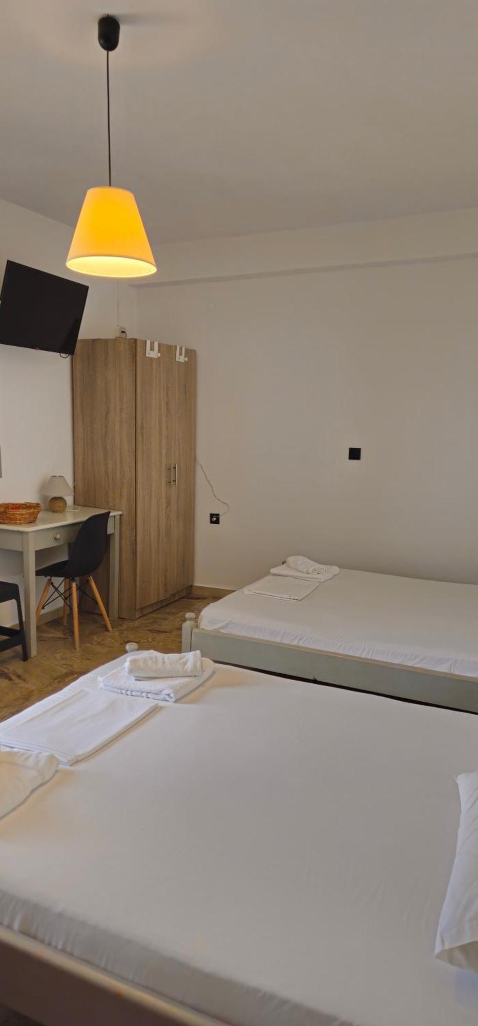 Hotel Argiropouloi à Parálion Ástros Extérieur photo