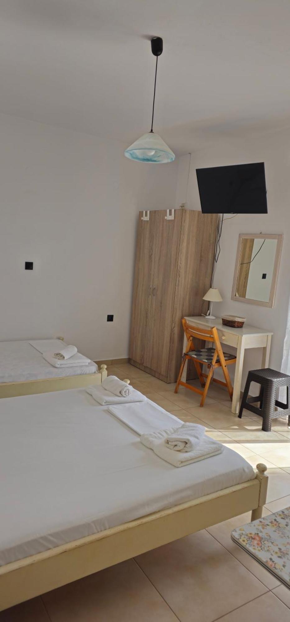 Hotel Argiropouloi à Parálion Ástros Extérieur photo
