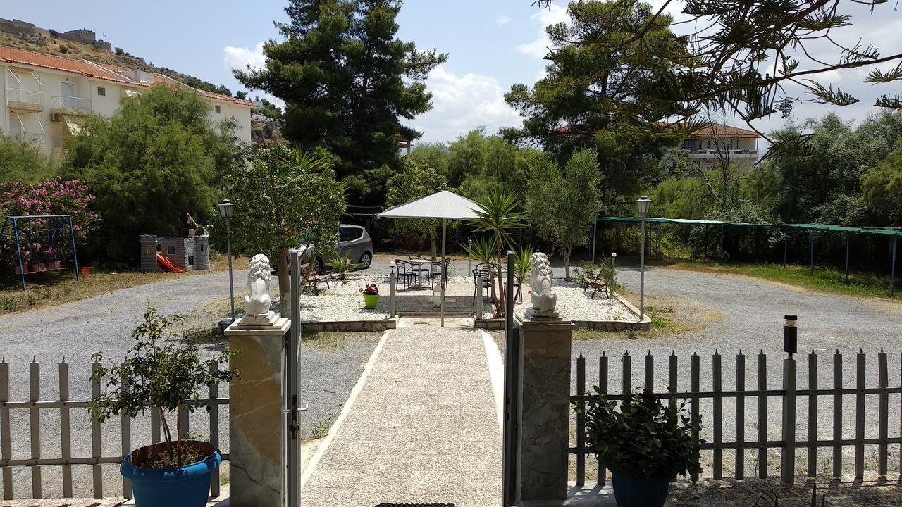 Hotel Argiropouloi à Parálion Ástros Extérieur photo